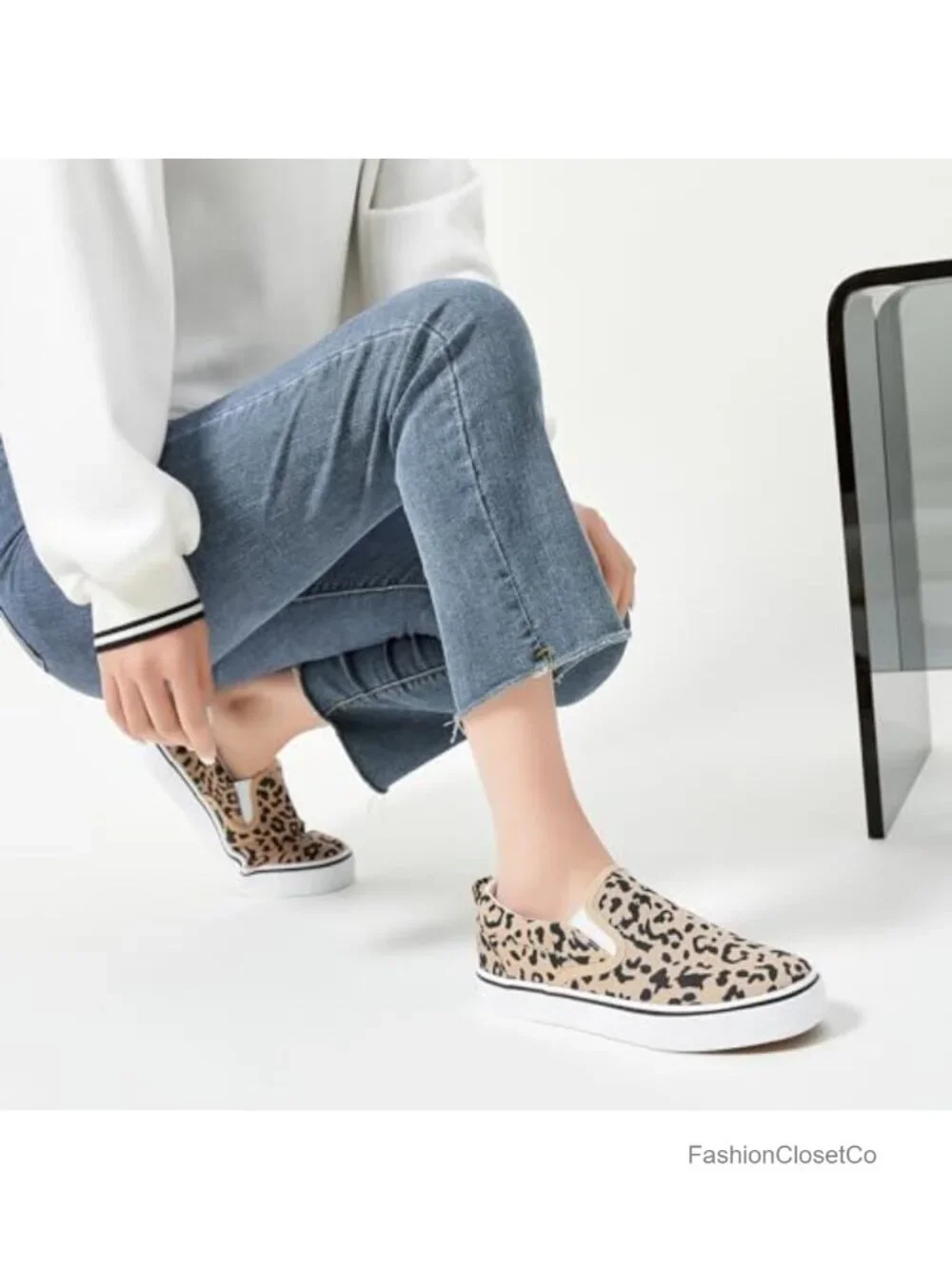 Women's Canvas Slip On Sneakers Non Slip Loafers